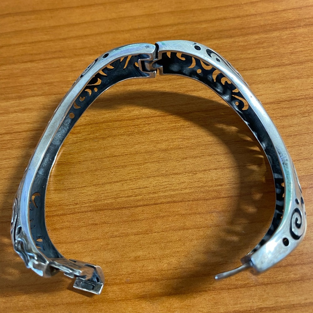 Intricate Patterned Hinged Silver Bracelet With U… - image 4